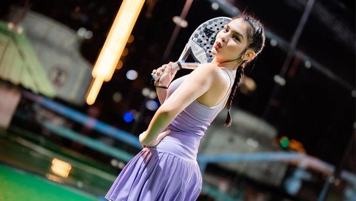 Davina Karamoy Mulai Terpadel-padel, Ternyata Ini Alasannya